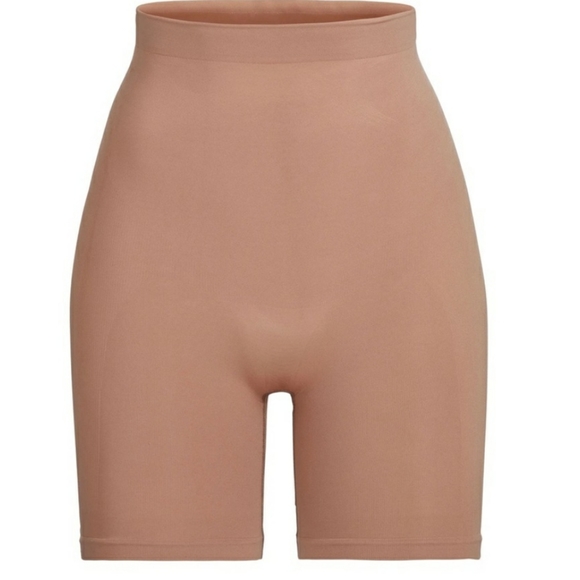 SKIMS Other - Skims Sculpting Shorts Mid Thigh | Light B…